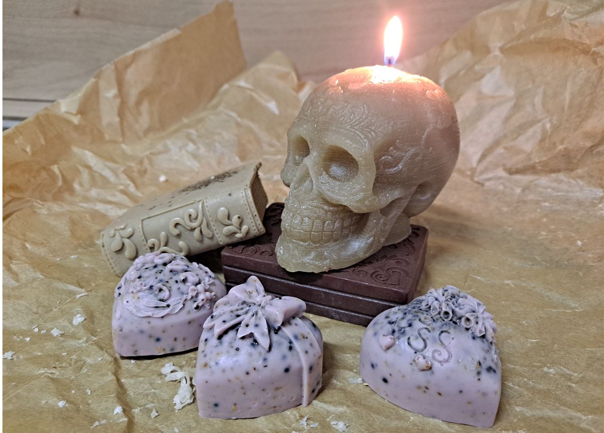Jabones 100% veganos artesanos de té, café y cacao con forma de corazón, libro y cajita