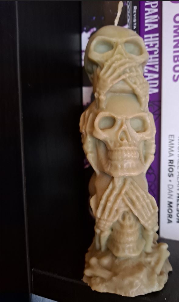 "3 Mystic Skulls" of beeswax