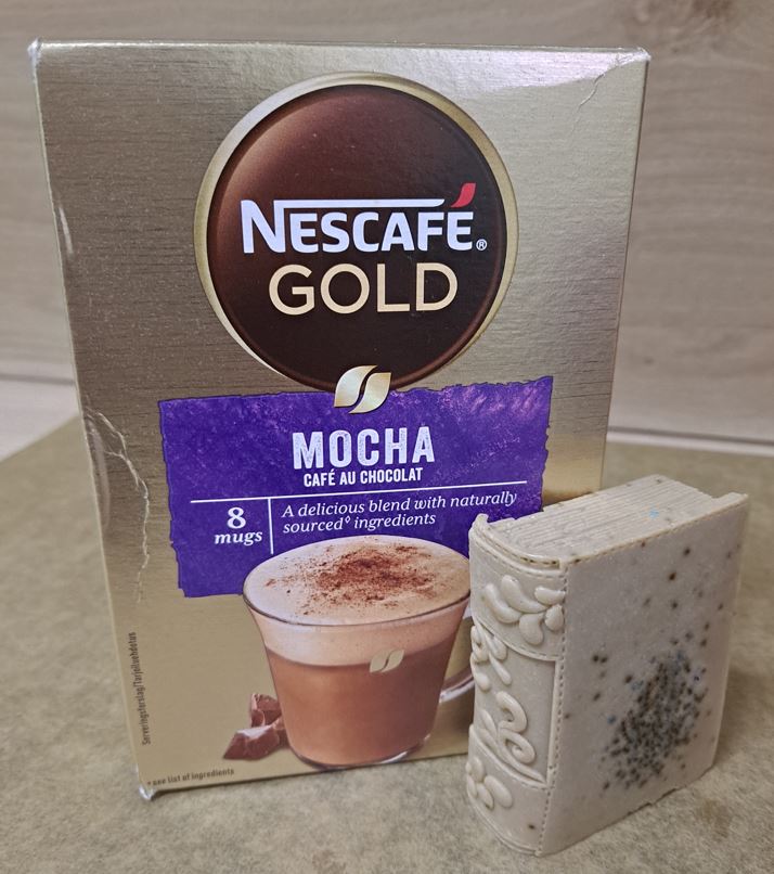 Jabón de café con forma de libro